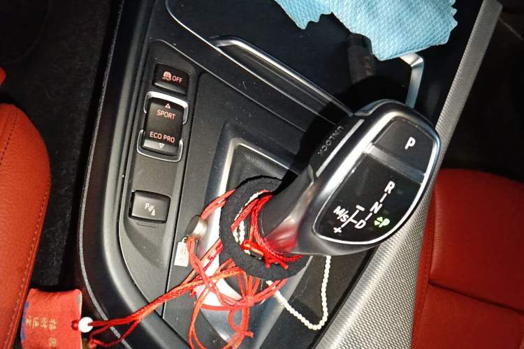 Used BMW 2 Series 2018 225i Convertible Coupe Luxury Model M Sport Package Gear Lever