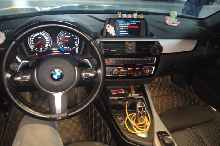 Used BMW 2 Series 2018 225i Luxury Model with M Sport Package Center Console