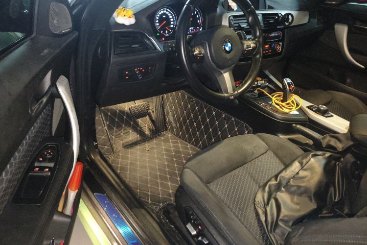 Used BMW 2 Series 2018 225i Luxury Model with M Sport Package Driver Seat
