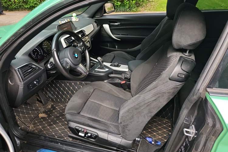 Used BMW 2 Series 2018 225i Luxury Model with M Sport Package Left Front Seat