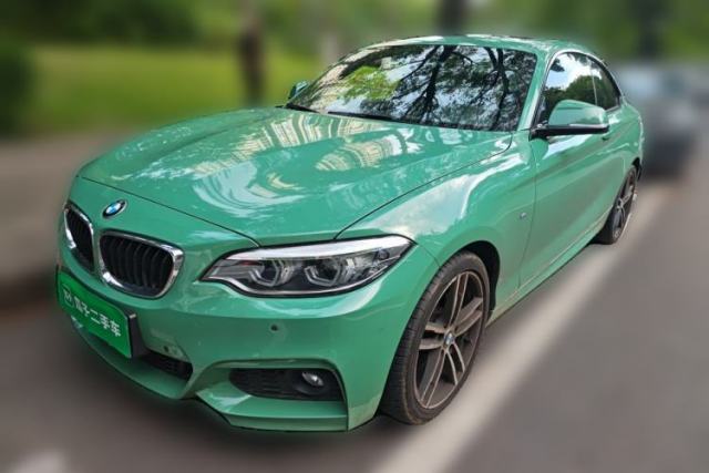 Ojetý BMW 2 Series 2018 225i Luxury Model with M Sport Package