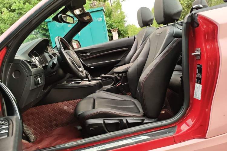 Used BMW 2 Series 2018 220i Convertible Coupe Sports Design Package Left Front Seat