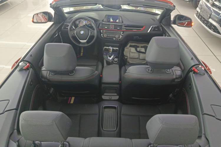 Used BMW 2 Series 2018 220i Convertible Coupe Sports Design Package Center Console