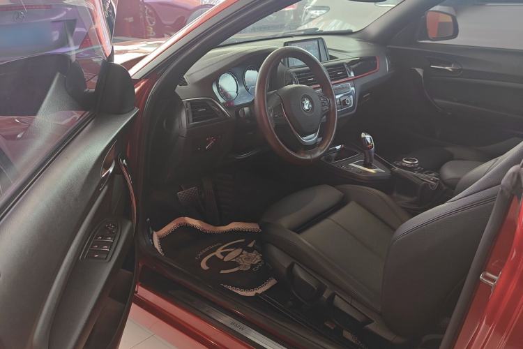 Used BMW 2 Series 2018 220i Convertible Coupe Sports Design Package Driver Seat