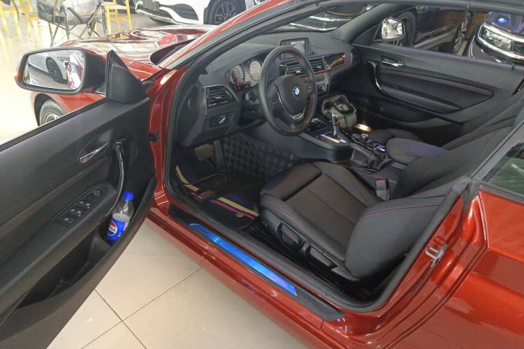 Used BMW 2 Series 2018 220i Convertible Coupe Sports Design Package Driver Seat