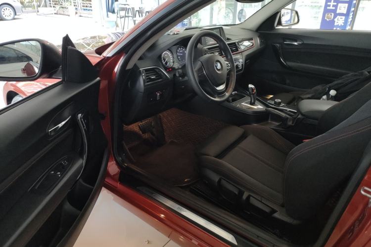 Used BMW 2 Series 2018 220i Sport Design Package Driver Seat