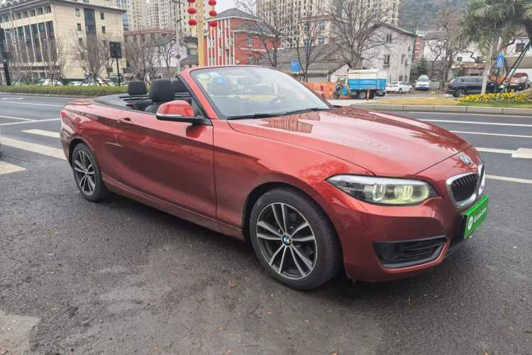 Used BMW 2 Series 2018 220i Convertible Coupe Sports Design Package Exterior 2