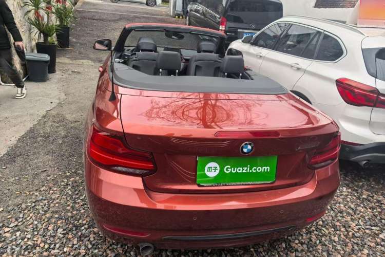 Used BMW 2 Series 2018 220i Convertible Coupe Sports Design Package Exterior 4
