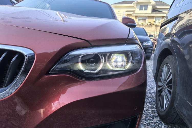 Used BMW 2 Series 2018 220i Convertible Coupe Sports Design Package Exterior 6