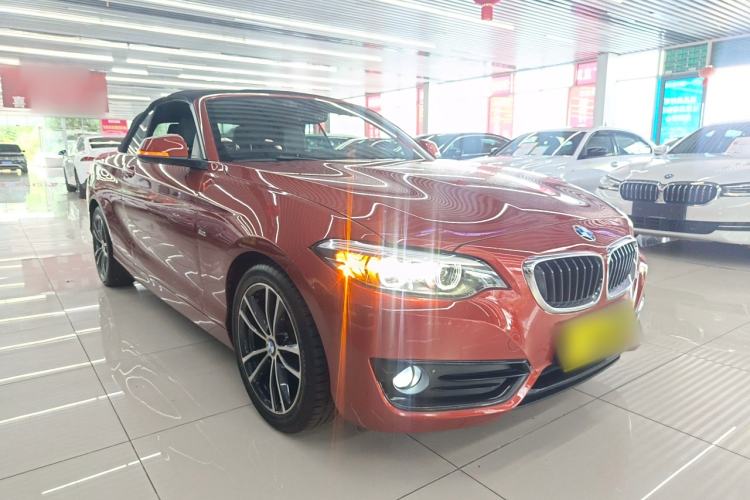 Used BMW 2 Series 2018 220i Convertible Coupe Sports Design Package Front Right 45 Deg