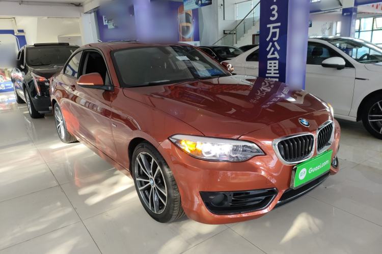Used BMW 2 Series 2018 220i Sport Design Package Front Right 45 Deg