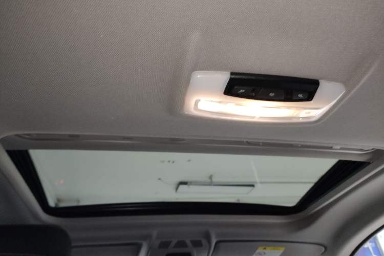 Used BMW 2 Series 2018 220i Sport Design Package Headliner