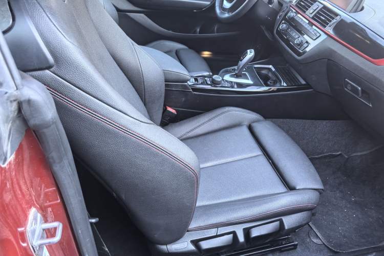 Used BMW 2 Series 2018 220i Convertible Coupe Sports Design Package Interior 6