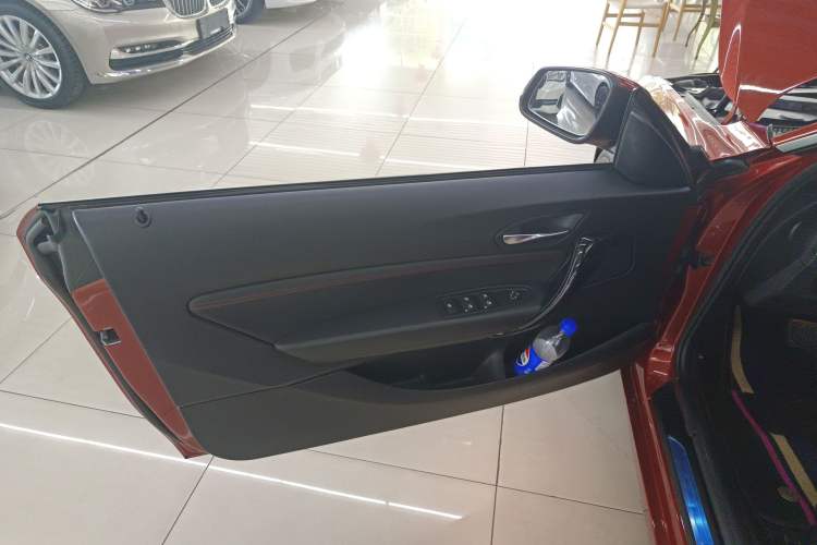Used BMW 2 Series 2018 220i Convertible Coupe Sports Design Package Left Rear Door Interior