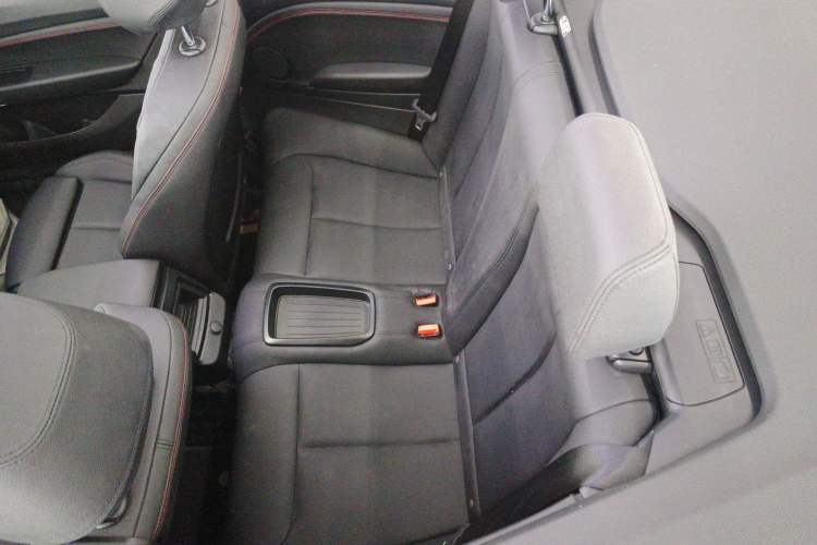 Used BMW 2 Series 2018 220i Convertible Coupe Sports Design Package Left Rear Seat