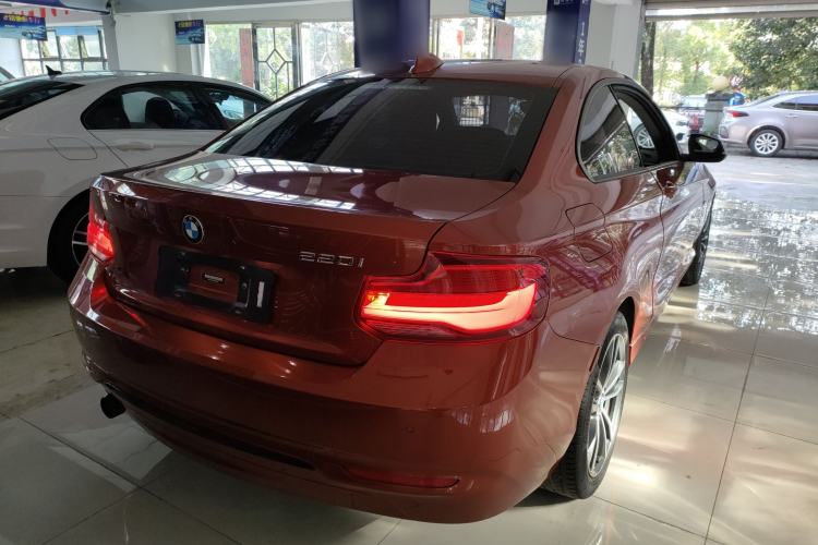 Used BMW 2 Series 2018 220i Sport Design Package Rear Right 45 Deg