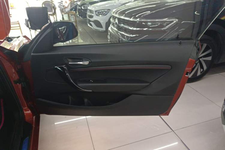 Used BMW 2 Series 2018 220i Convertible Coupe Sports Design Package Right Front Door Interior
