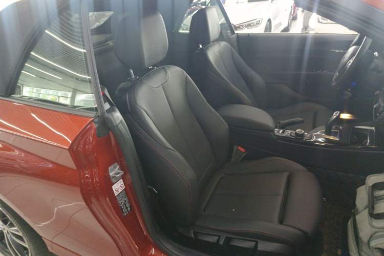 Used BMW 2 Series 2018 220i Convertible Coupe Sports Design Package Right Front Seat