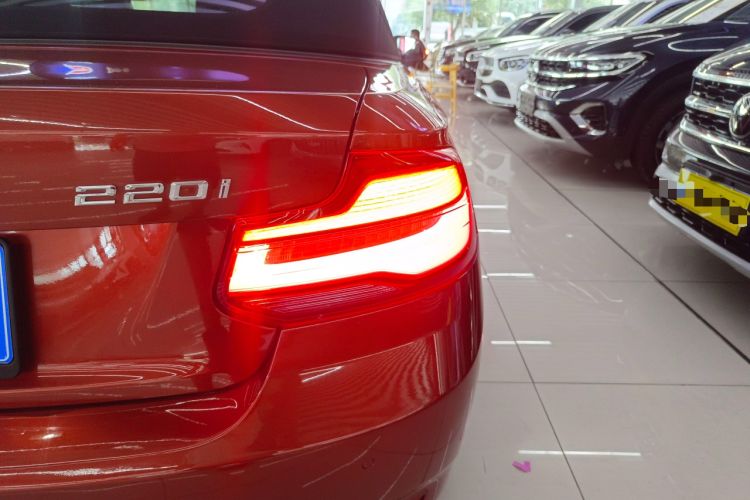 Used BMW 2 Series 2018 220i Convertible Coupe Sports Design Package Right Rear Taillight