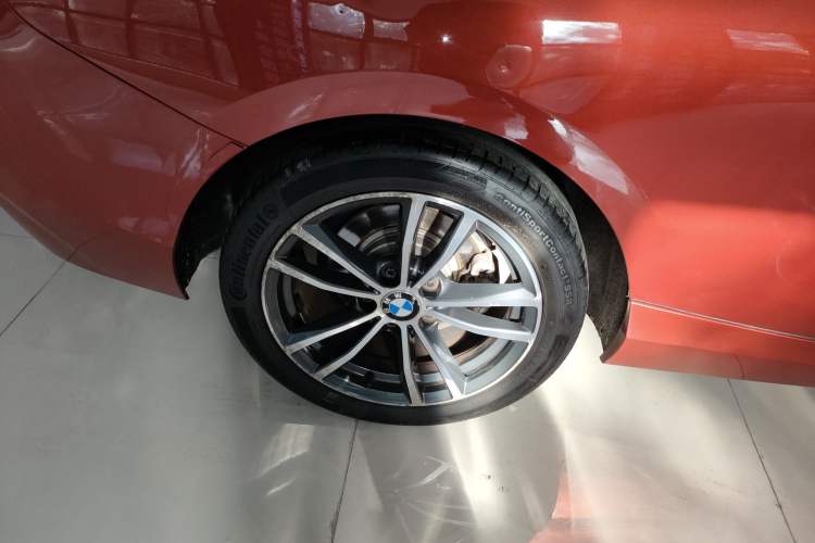 Used BMW 2 Series 2018 220i Sport Design Package Right Rear Wheel Hub