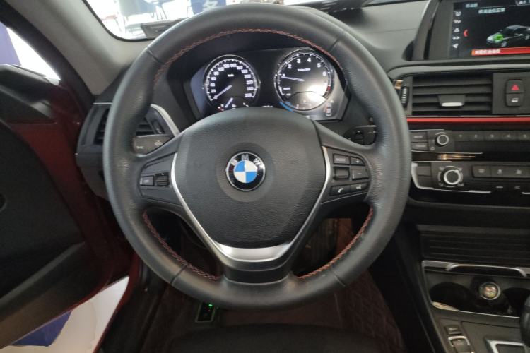 Used BMW 2 Series 2018 220i Sport Design Package Steering Wheel