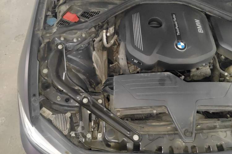Used BMW 2 Series 2018 220i Convertible Coupe Sports Design Package Engine Bay Right