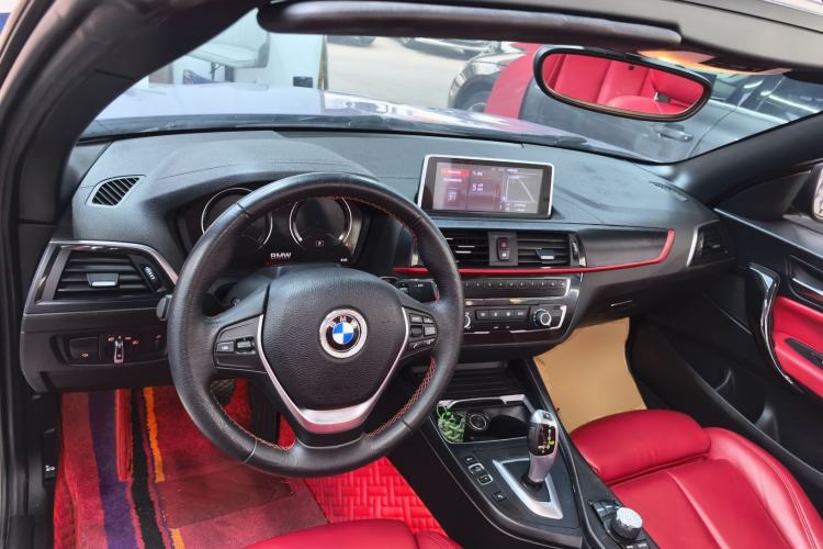 Used BMW 2 Series 2018 220i Convertible Coupe Sports Design Package Interior 2