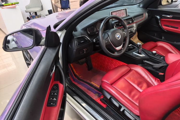 Used BMW 2 Series 2018 220i Convertible Coupe Sports Design Package Interior 3