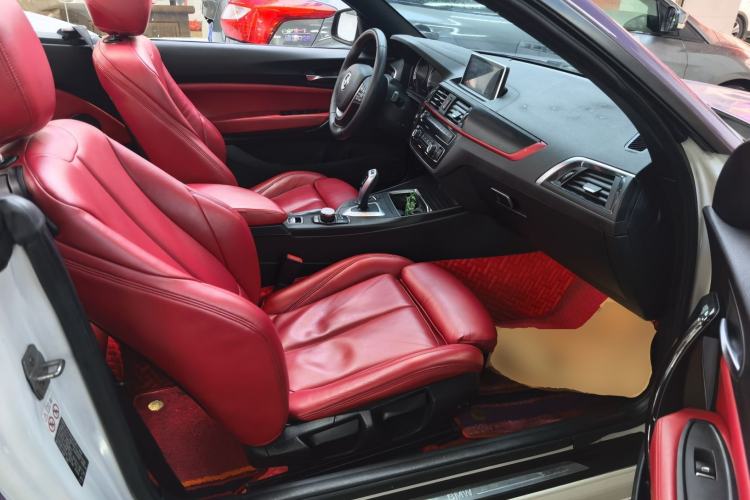 Used BMW 2 Series 2018 220i Convertible Coupe Sports Design Package Right Front Seat