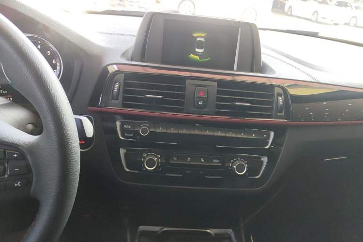 Used BMW 2 Series 2018 220i Convertible Coupe Sports Design Package Audio And AC Panel