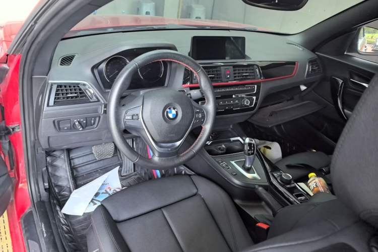 Used BMW 2 Series 2018 220i Convertible Coupe Sports Design Package Center Console