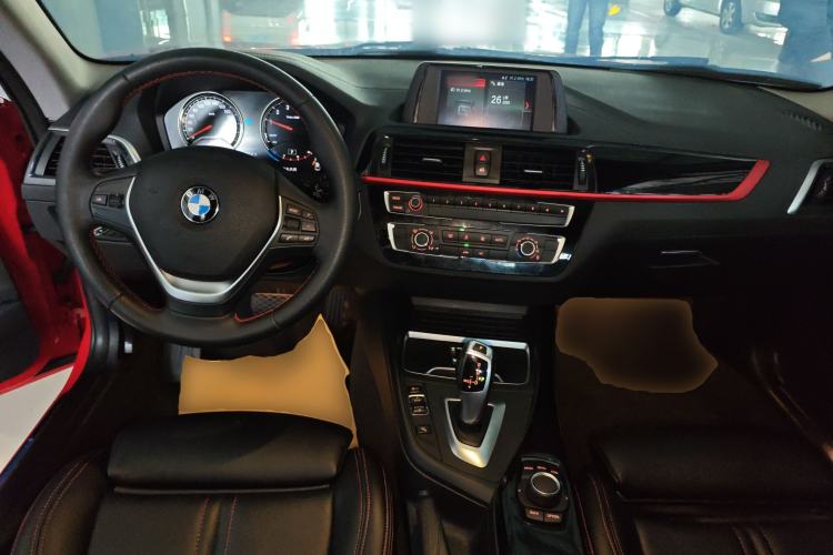 Used BMW 2 Series 2018 220i Sport Design Package Center Console