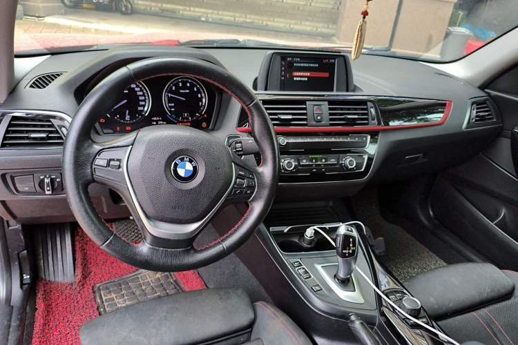 Used BMW 2 Series 2018 220i Sport Design Package Center Console