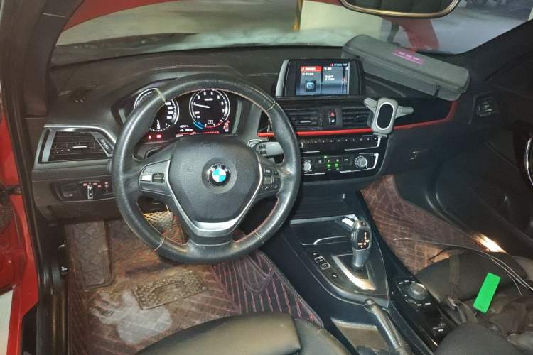 Used BMW 2 Series 2018 220i Convertible Coupe Sports Design Package Center Console