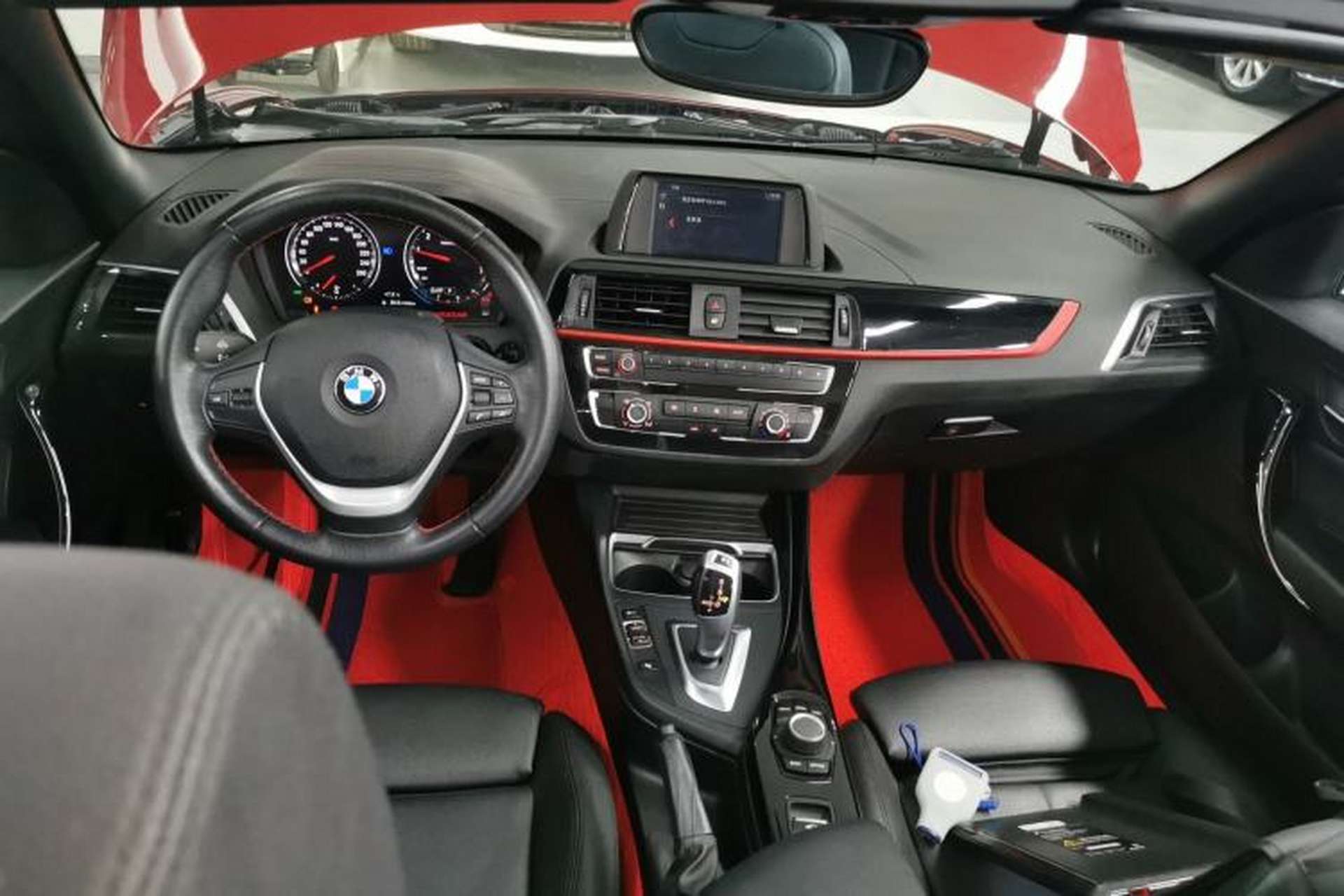 Used BMW 2 Series 2018 220i Convertible Coupe Sports Design Package Center Console