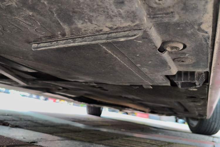 Used BMW 2 Series 2018 220i Sport Design Package Chassis Rear Right