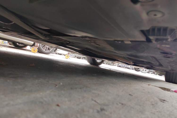 Used BMW 2 Series 2018 220i Sport Design Package Chassis Rear Right