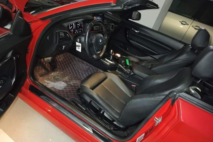 Used BMW 2 Series 2018 220i Convertible Coupe Sports Design Package Driver Seat