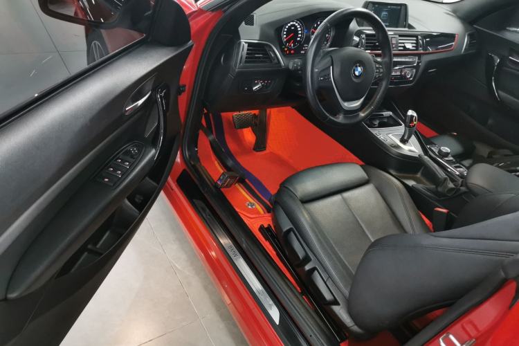 Used BMW 2 Series 2018 220i Convertible Coupe Sports Design Package Driver Seat
