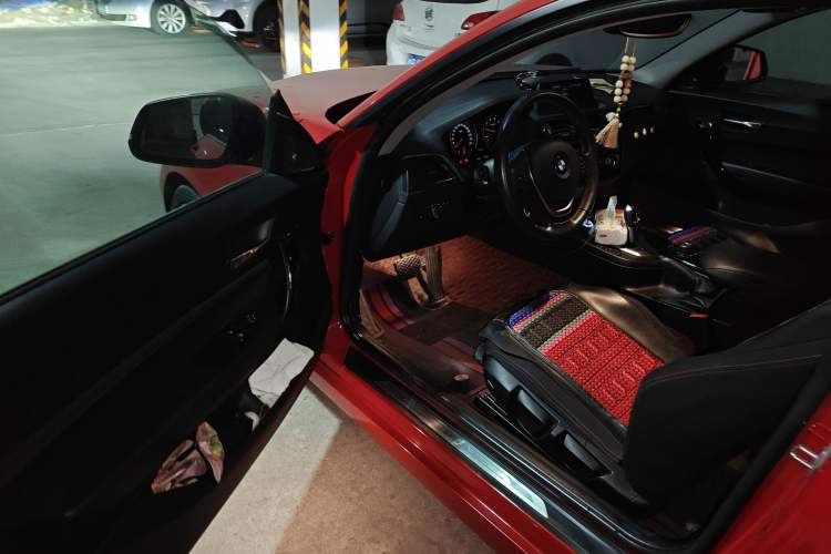 Used BMW 2 Series 2018 220i Sport Design Package Driver Seat