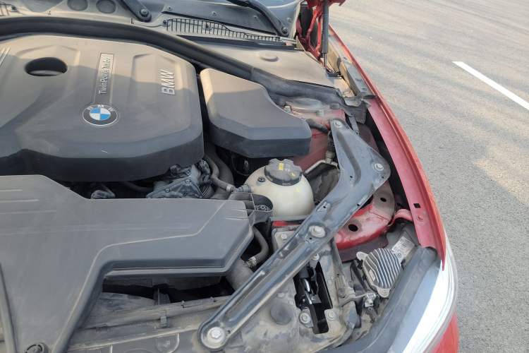 Used BMW 2 Series 2018 220i Convertible Coupe Sports Design Package Engine Bay Left