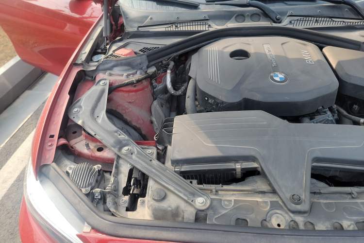 Used BMW 2 Series 2018 220i Convertible Coupe Sports Design Package Engine Bay Right