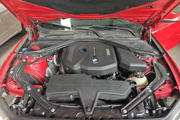 Used BMW 2 Series 2018 220i Convertible Coupe Sports Design Package Engine Bay