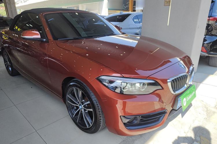 Used BMW 2 Series 2018 220i Convertible Coupe Sports Design Package Exterior 2