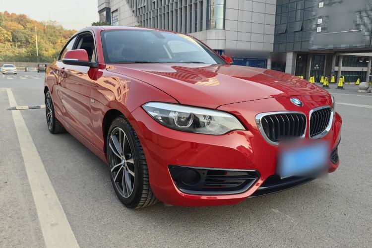 Used BMW 2 Series 2018 220i Sport Design Package Exterior 2