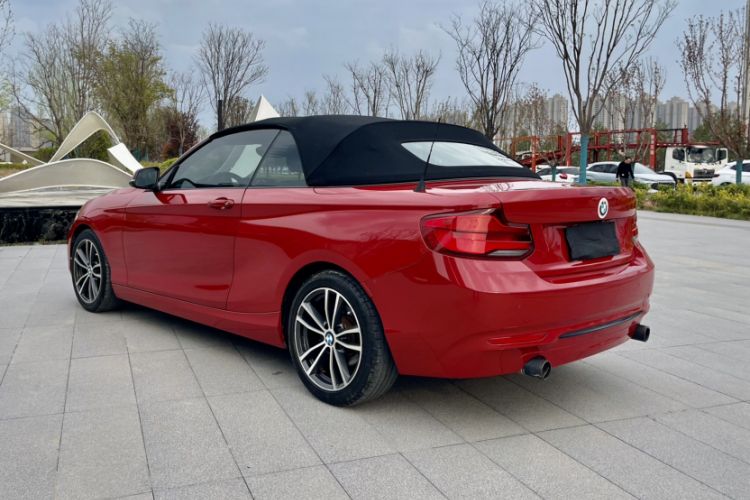 Used BMW 2 Series 2018 220i Convertible Coupe Sports Design Package Exterior 3