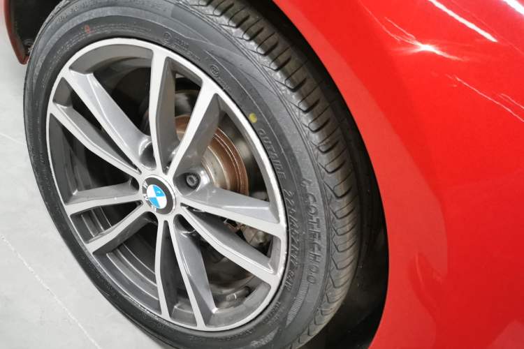 Used BMW 2 Series 2018 220i Convertible Coupe Sports Design Package Exterior 4