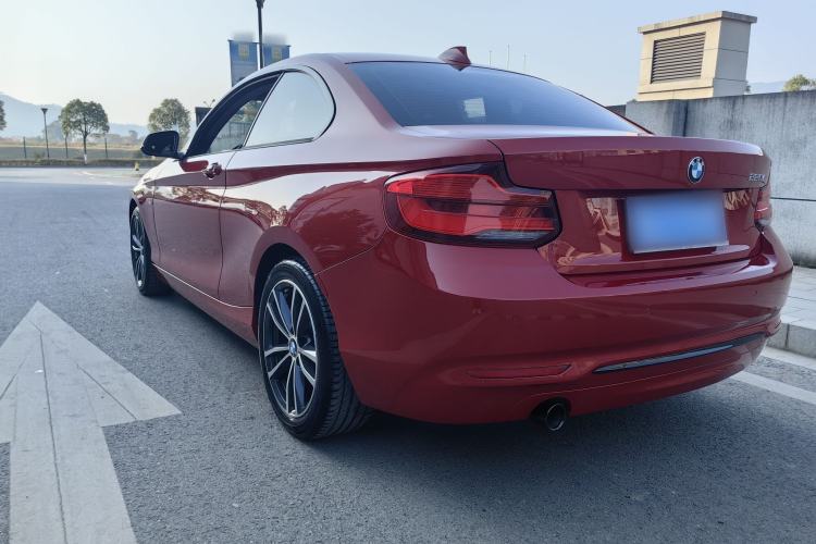 Used BMW 2 Series 2018 220i Sport Design Package Exterior 4