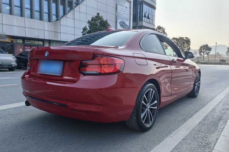 Used BMW 2 Series 2018 220i Sport Design Package Exterior 6