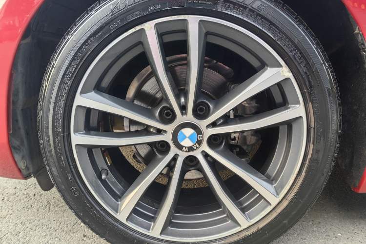Used BMW 2 Series 2018 220i Sport Design Package Exterior 7